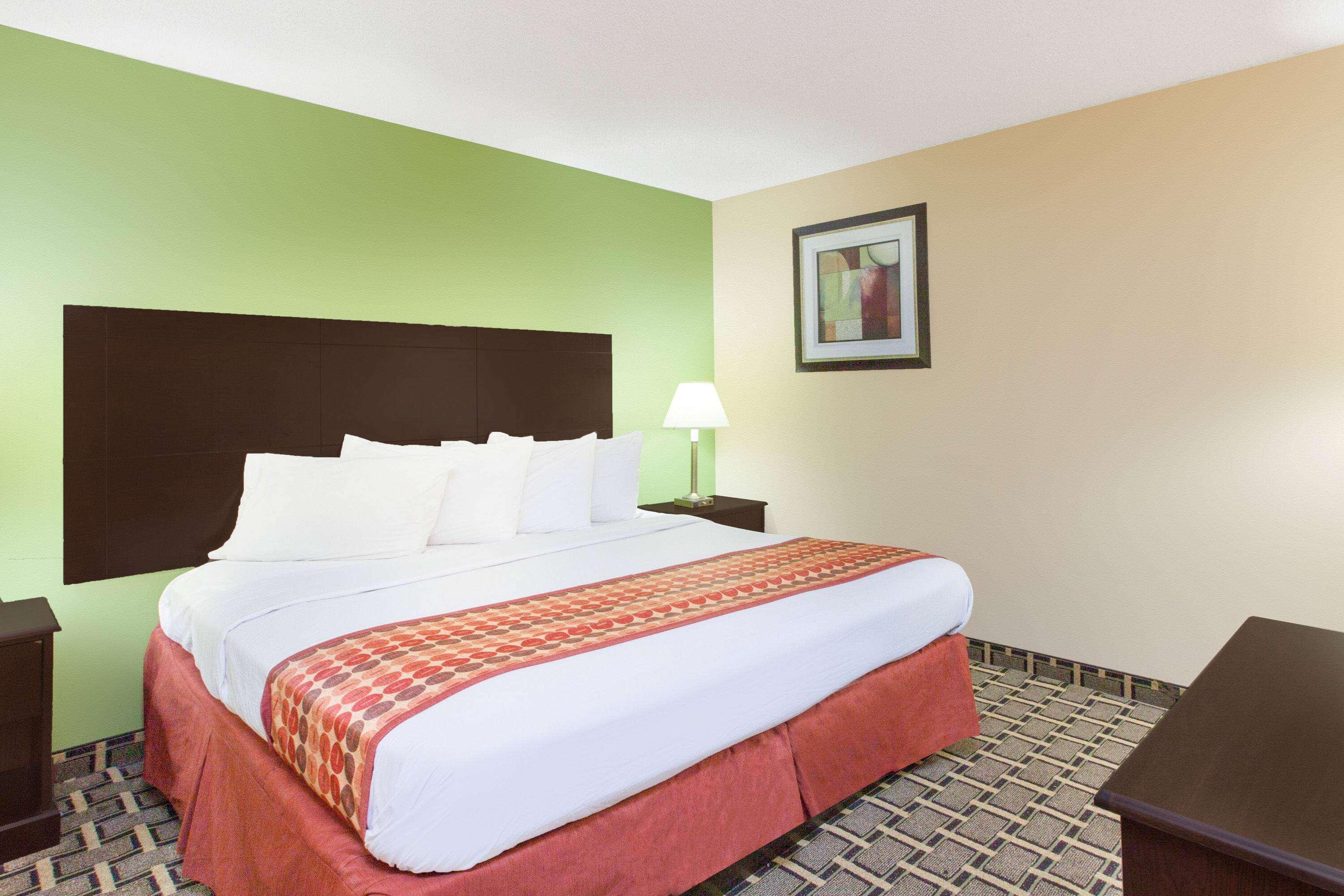 Days Inn & Suites By Wyndham Madison Heights Mi Luaran gambar