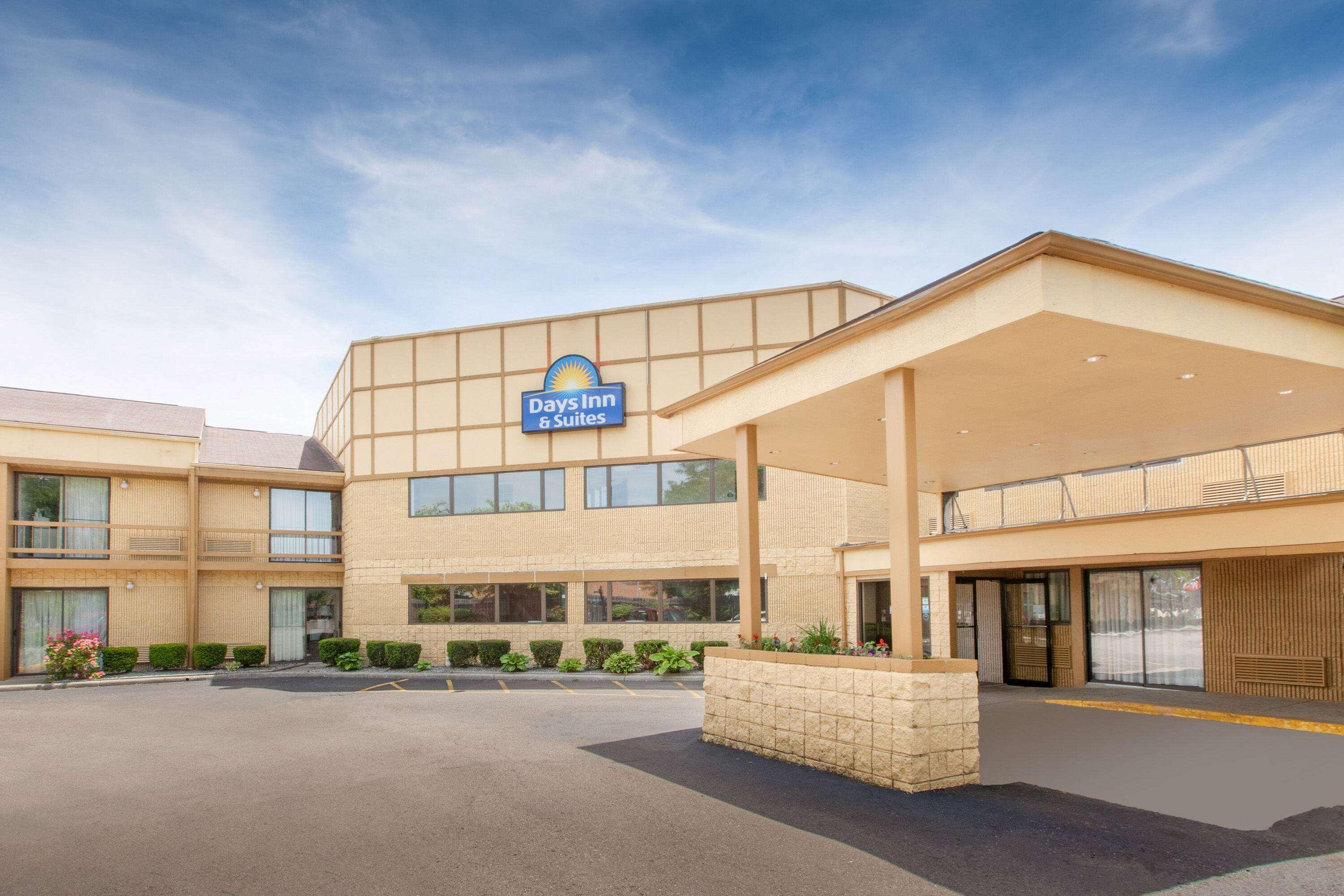 Days Inn & Suites By Wyndham Madison Heights Mi Luaran gambar